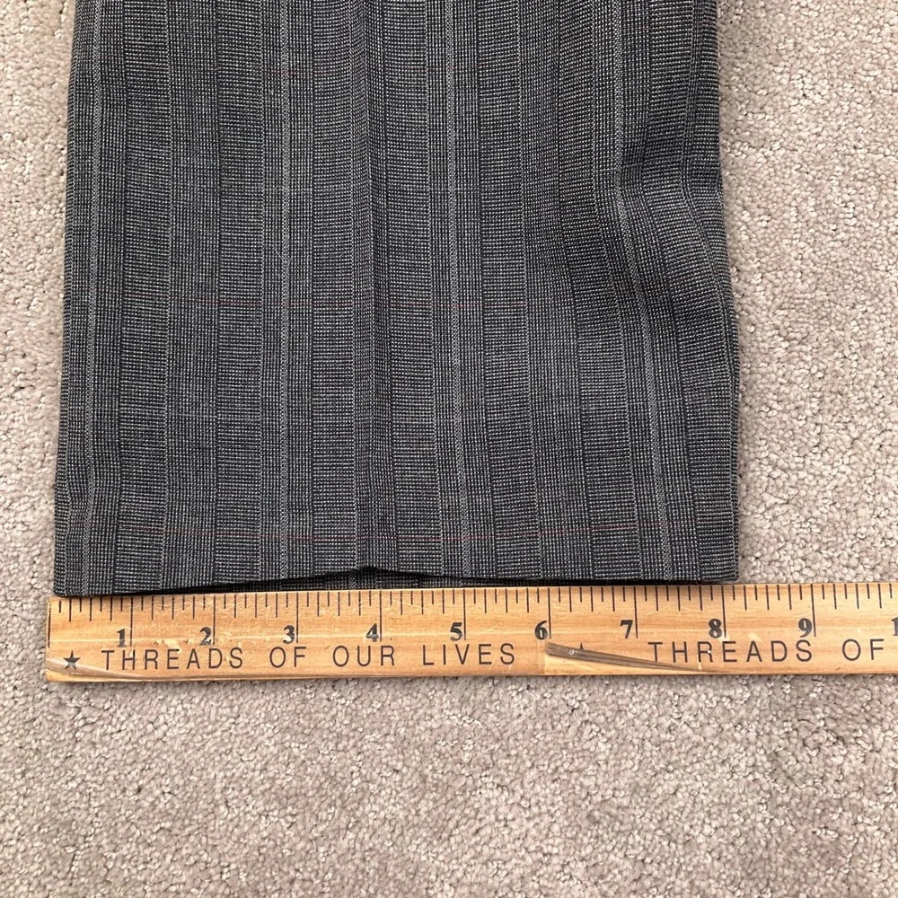 Gallery by Haggar Suit Men 40R 29W Gray Pinstripe Double Breasted Classic